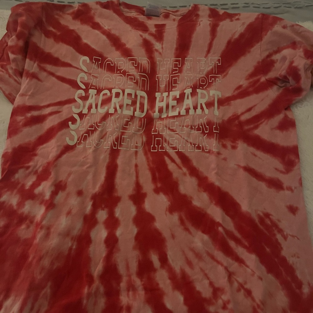 sacred Heart Univeristy custom tee
